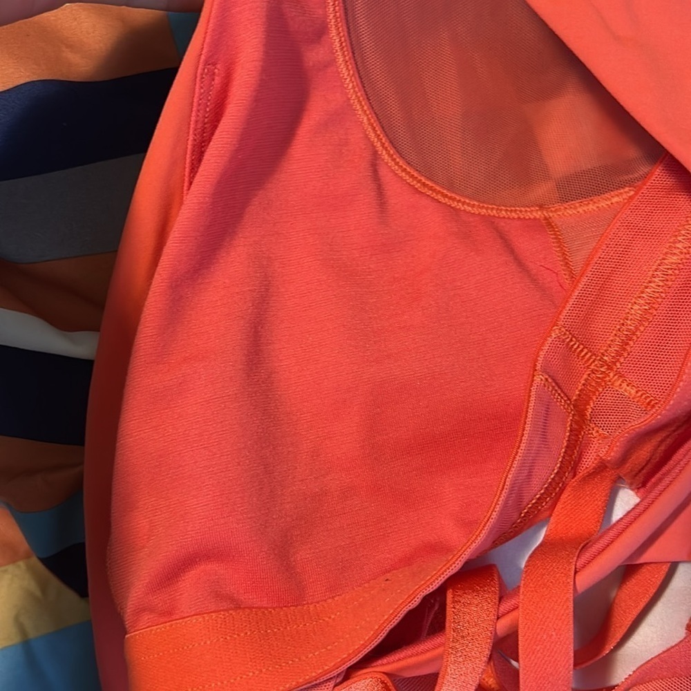Lululemon Mesh With Me Pink Peach Floral Tank‎ Top 8 - Picture 4 of 5